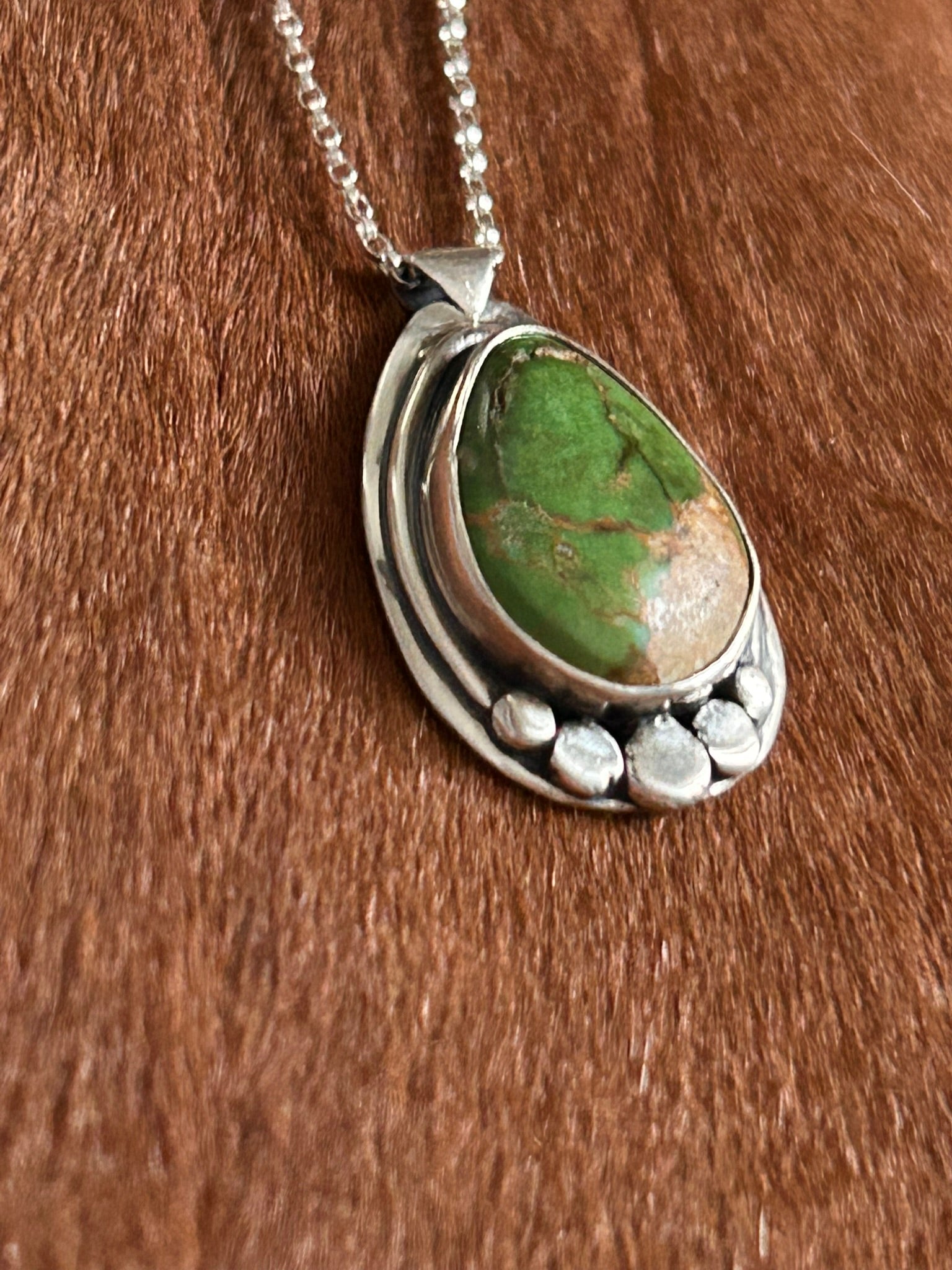 Stone Pendant & 18" Necklace (Sierra Bella Turquoise)
