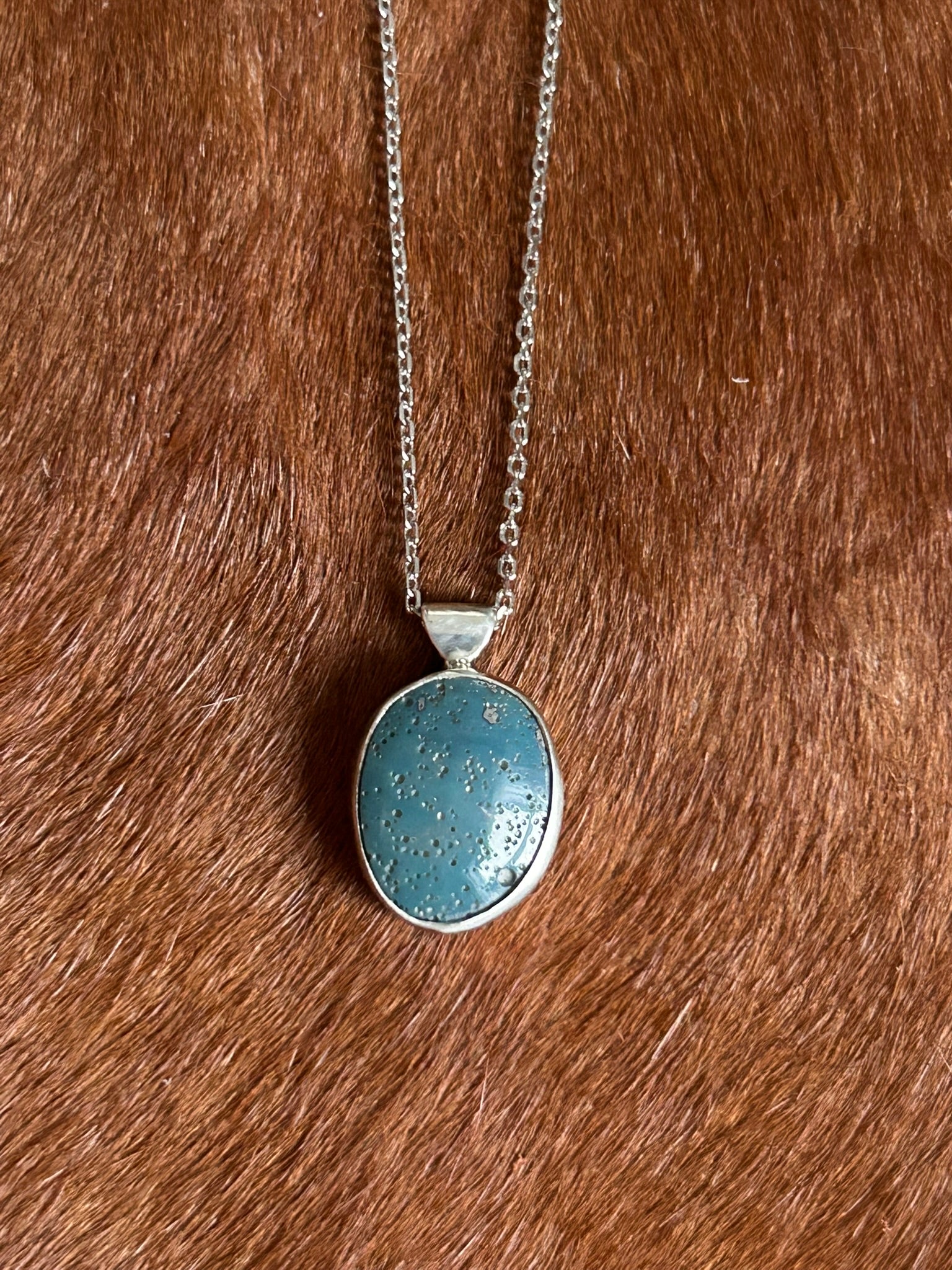 Stone Pendant & 18" Necklace (Leland Blue Stone)