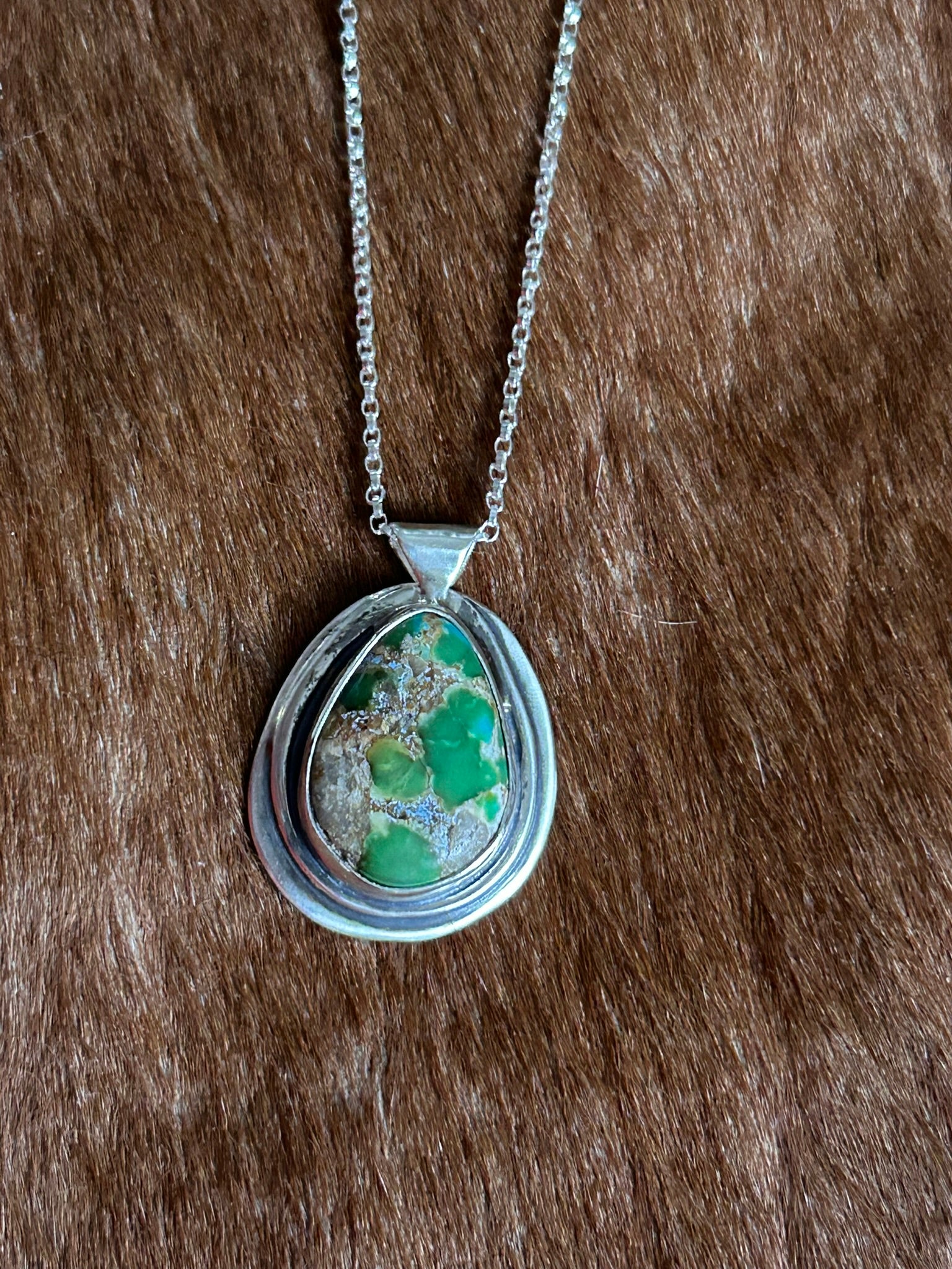 Stone Pendant & 18" Necklace (Sierra Bella Turquoise)