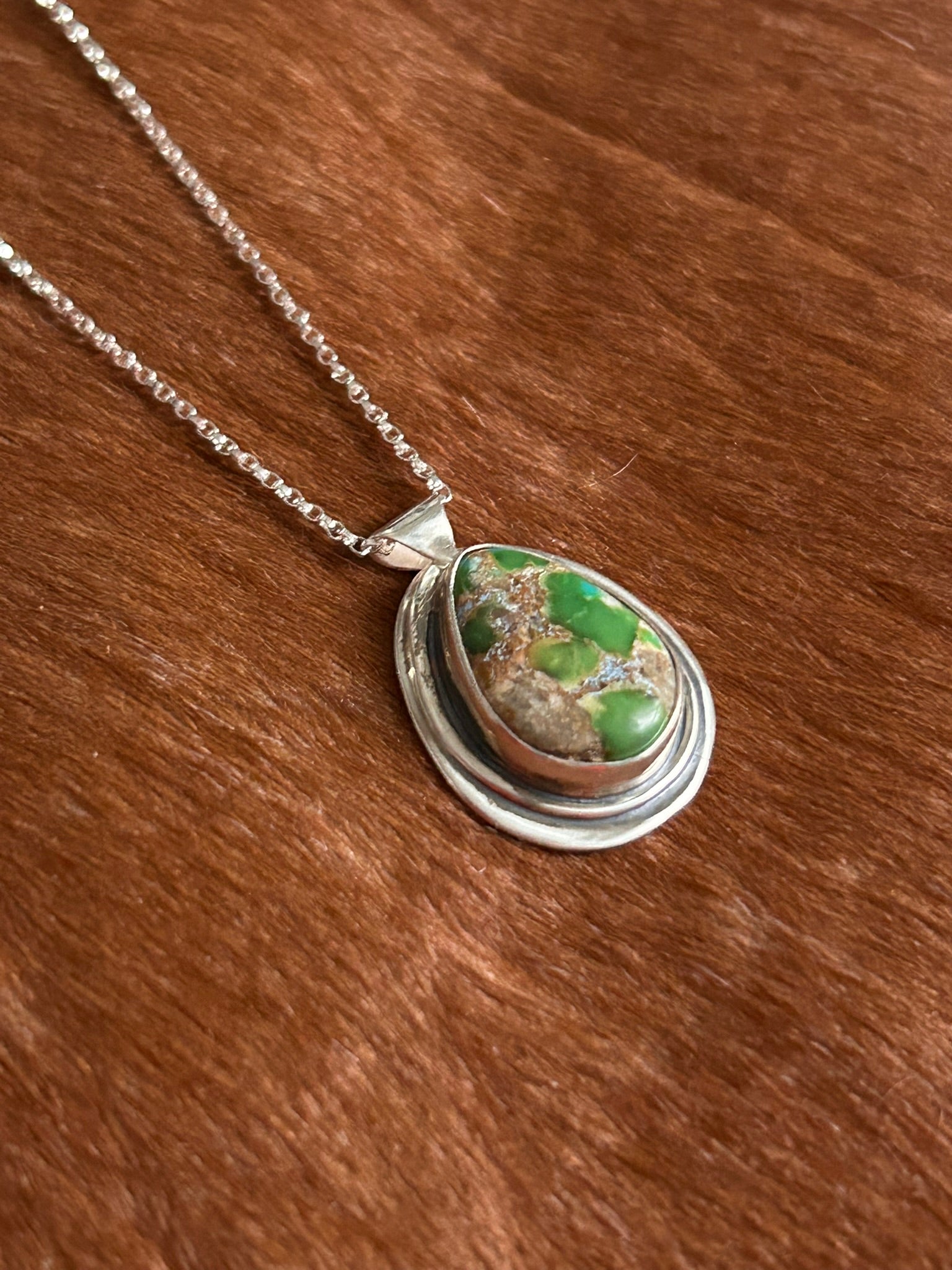 Stone Pendant & 18" Necklace (Sierra Bella Turquoise)