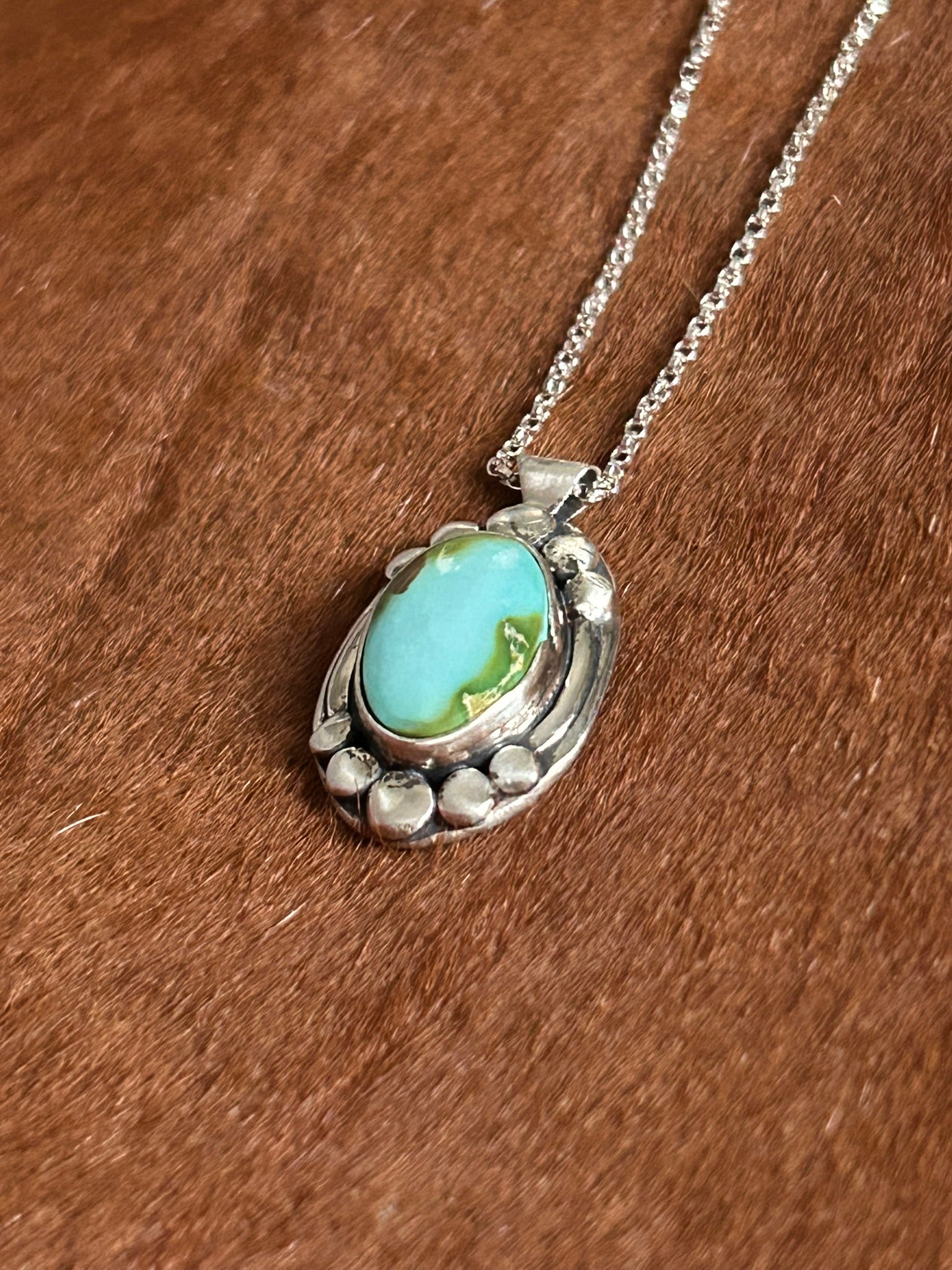 Stone Pendant & 18" Necklace (Sierra Bella Turquoise)