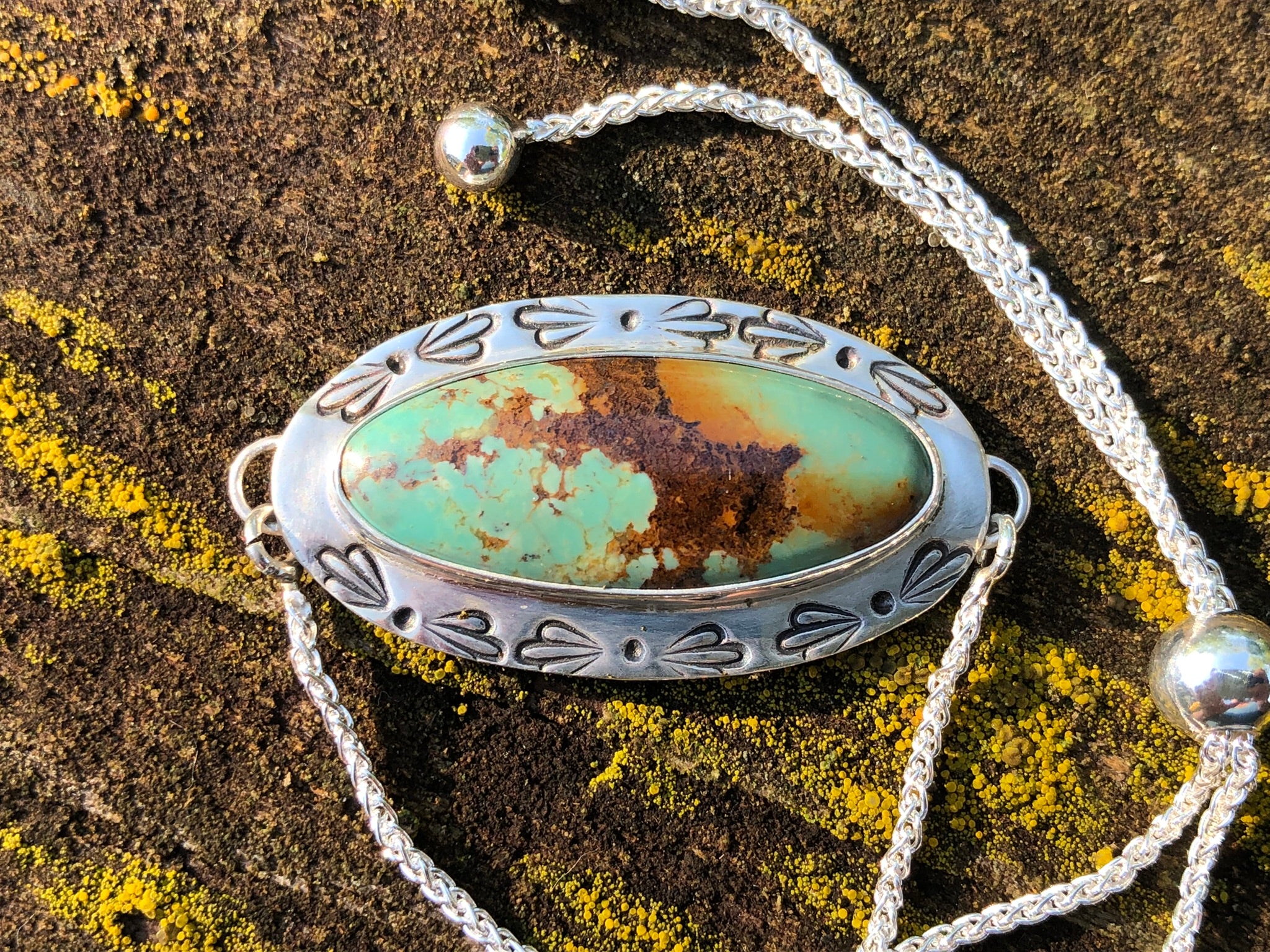 Stone Adjustable Bracelet (Turquoise)